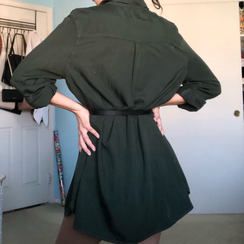 Button up shirt - Picture 2 of 4